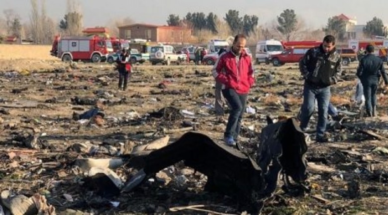 Puing-puing pesawat Boeing 737-800 Ukraine International Airlines. (Foto: REUTERS)