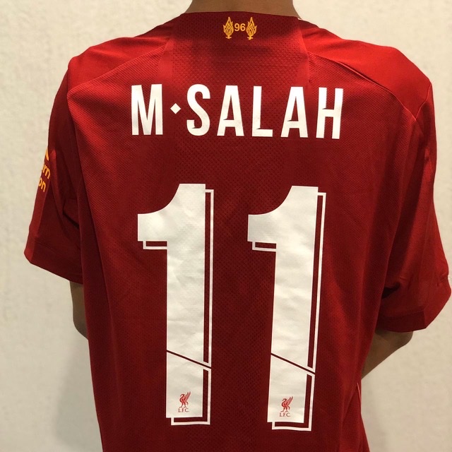 Nomor punggung M Salah.