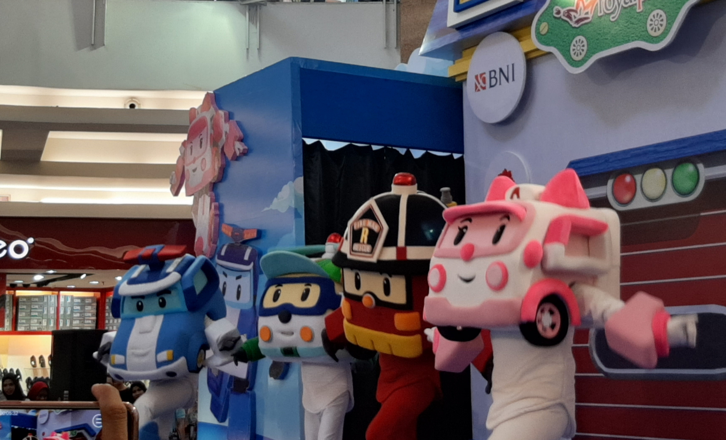 Empat karakter Robocar Poli yang dihadirkan (Foto: Pita/Ngopibareng.id)