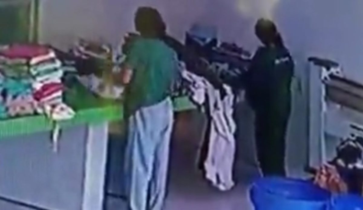 Petugas di ruangan laundry mengaku ditarik makhluk halus di RSUD Dr Murjani Sampit, Kalimantan Tengah. (Foto: YouTube)