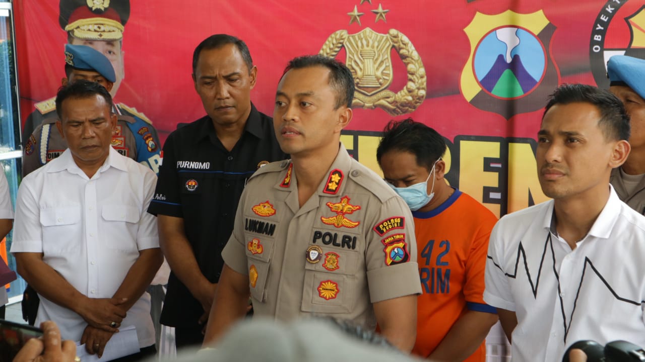 Oknum ustaz diamankan Polres Kediri diduga telah cabuli santriwatinya (Fendi/ngopi bareng.id)