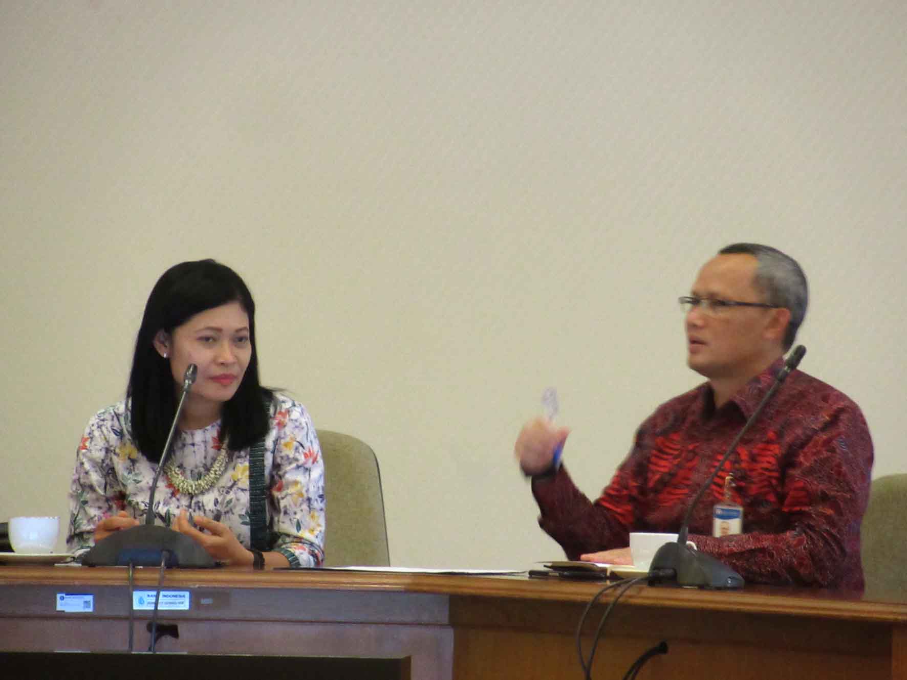 Kepala Bank Indonesia Perwakilan Yogya Hilman Trisnawan (kanan) mendukung industri pariwisata Jogja. (Foto: Erwan W)