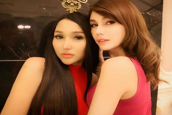 Transgender Nur sajat pose bersama Lucinta Luna. (Foto: Instagram Lucinta Luna)