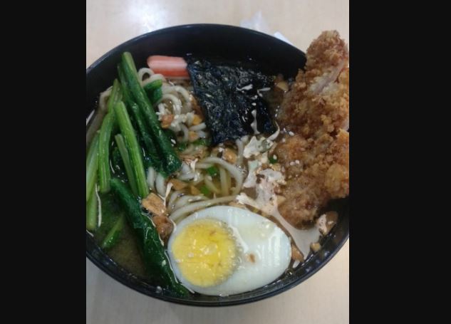 Ramen, salah satu makanan khas Negeri Tirai Bambu, Korea Selatan, yang banyak digemari pecinta makanan. (Foto: Rizqi Mutqiyyah/Ngopibareng.id)