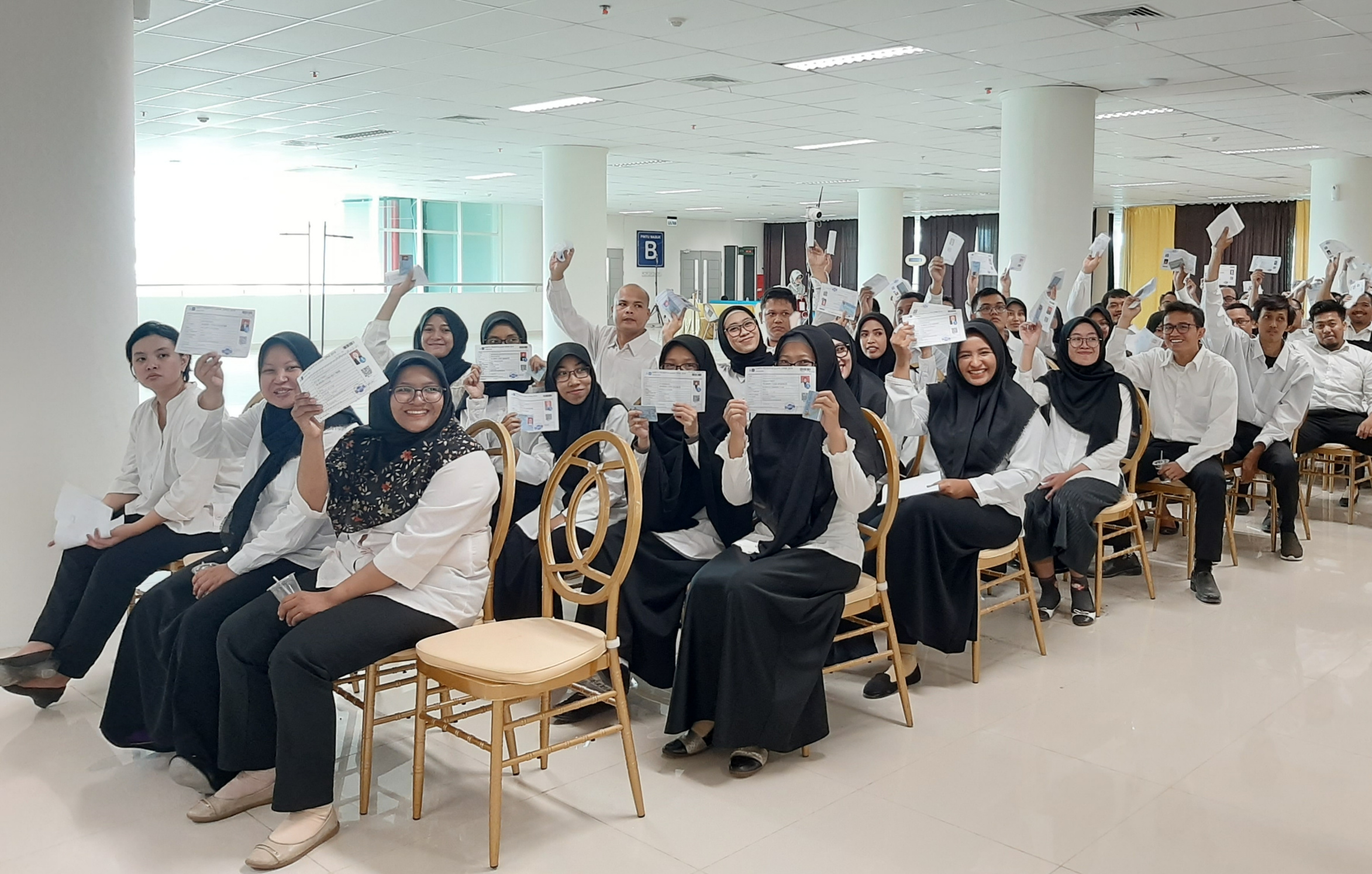 Suasana  tes CPNS di Graha Unesa Surabaya. (Foto: Pita/Ngopibareng.id)