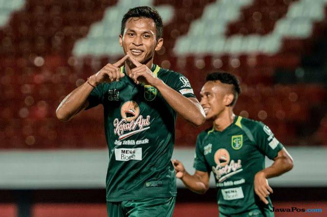 Osvaldo Hay saat memperkuat Persebaya Surabaya (Foto: istimewa)