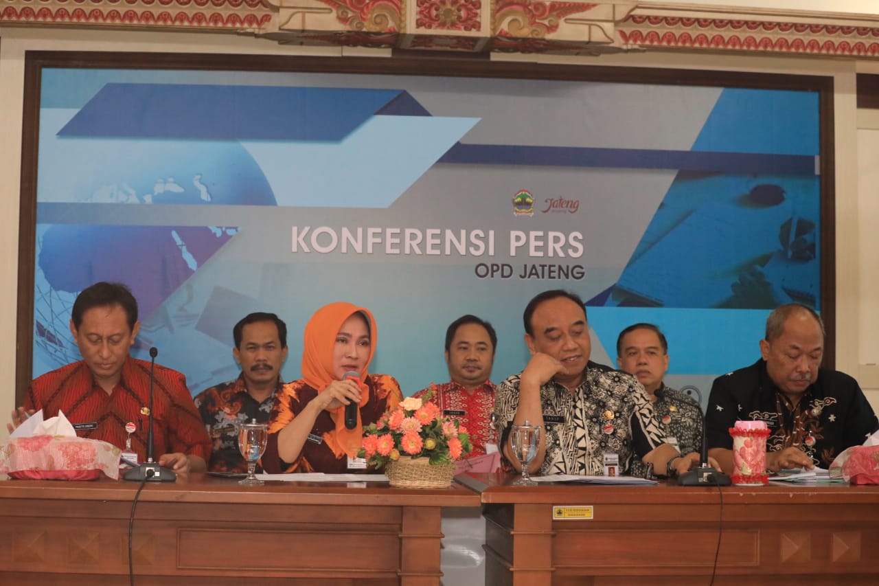 Pemprov Jateng bebaskan bea balik nama kendaraan bermotor (BBNKB) dan denda pajak kendaraan bermotor (PKB) selama lima bulan. (Foto:istimewa/ngopibareng.id)