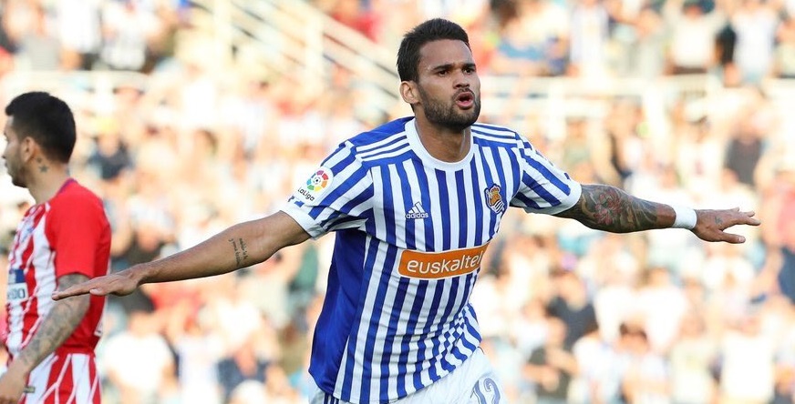 Striker Real Sociedad, Wiliian Jose, dikabarkan menjadi incaran utama Barcelona untuk menutupi kelemahan di sektor depan. (Foto: Twitter/@willianjose19)