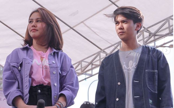 Aktor Iqbaal Ramadhan pemeran Dilan bersama Vanesha Priscilla pemeran Milea. (Foto: Instagram)