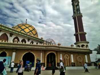 Makam Syaikhona Kholil di Bangkalan, selalu diziarahi umat Islam. (Foto: Istimewa)