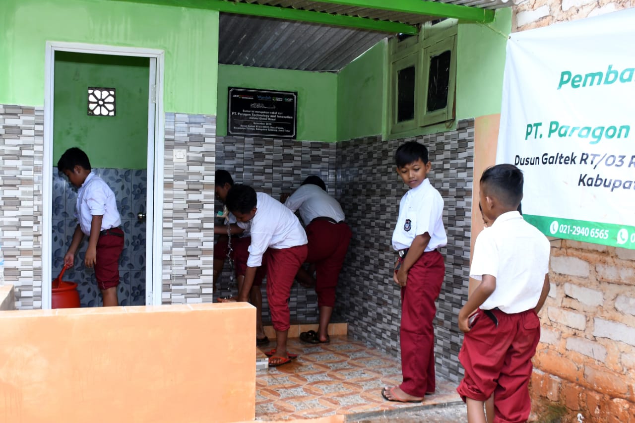 Siswa MI Al Hikmah Dusun Glatek Desa Palasa Kecamatan Talangi, Madura. (Foto: Istimewa)