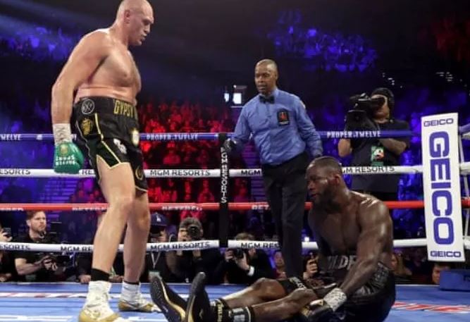 Tyson Fury akhiri perlawanan Deontay Wilder di ronde 7, MGM Arena, Las Vegas, Amerika Serikat, Minggu 23 Februari 2020. (Foto: The Guardian)