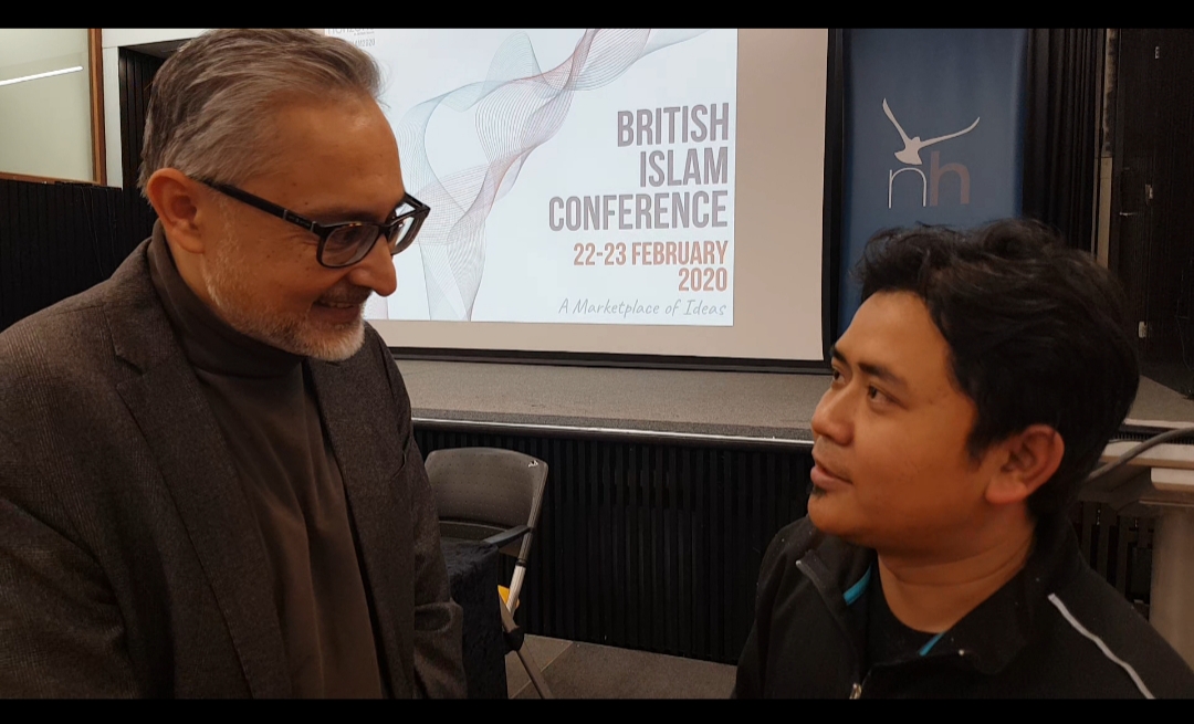 Munawir Aziz mewawancarai Moazzam Malik di London. ( Foto: Istimewa)
