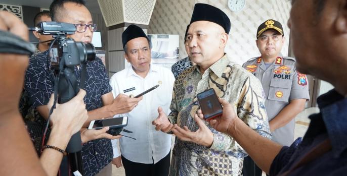 Menteri Koperasi dan UKM Teten Masduki saat menghadiri RaT Koperasi Syariah BMT UGT Sidogiri, Pasuruan. (Foto: Dok Humas)