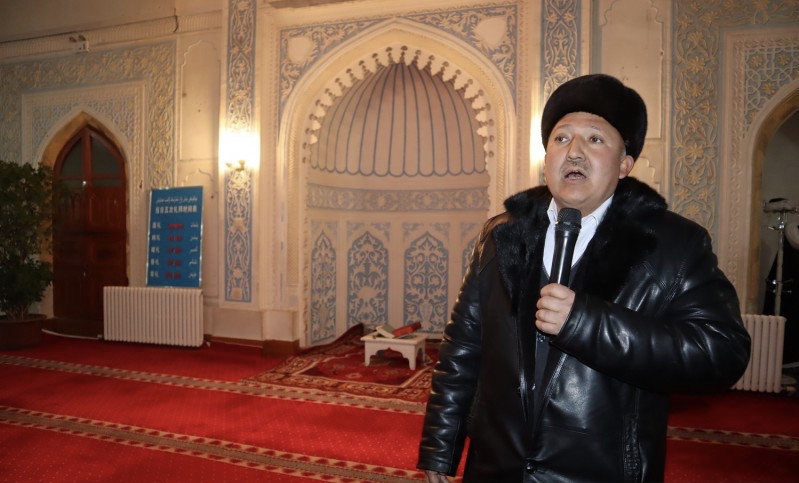 Seorang imam masjid di Kota Hotan, Xinjiang, China. (Foto: Dok/Antara)