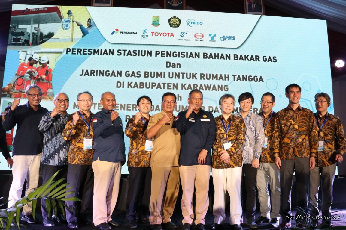 Para stakeholder usai peresmian jargas di Krawang. (Foto: https://migas.esdm.go.id)