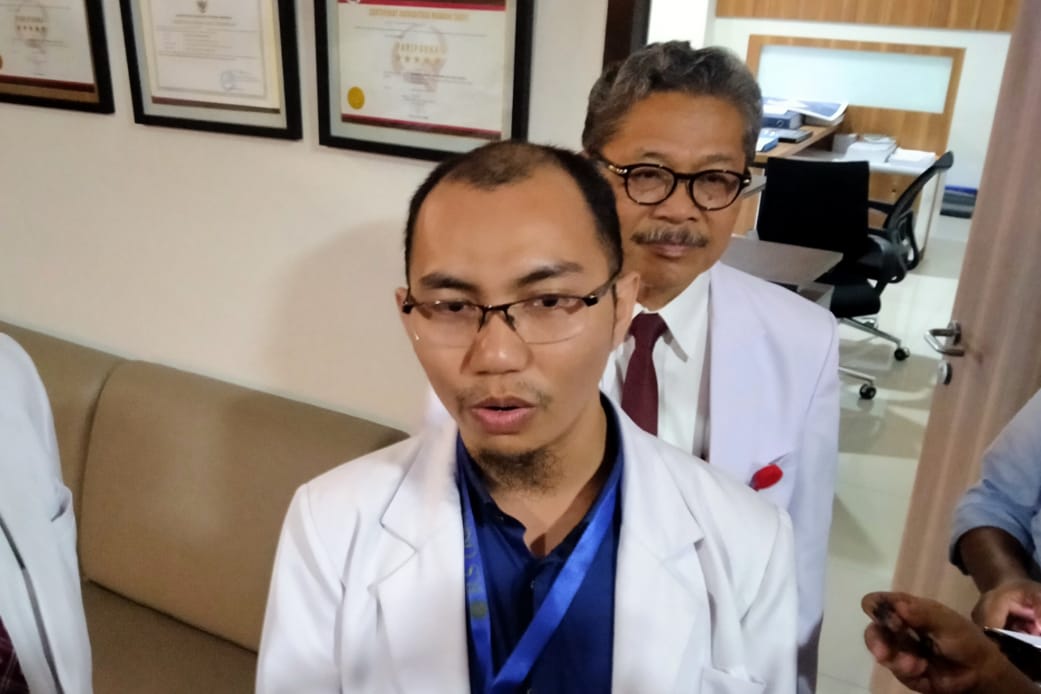  Sekretaris Satgas Corona, Dr Alfian Nur Rosyid. (Foto: Fariz Yarbo/Ngopibareng.id)