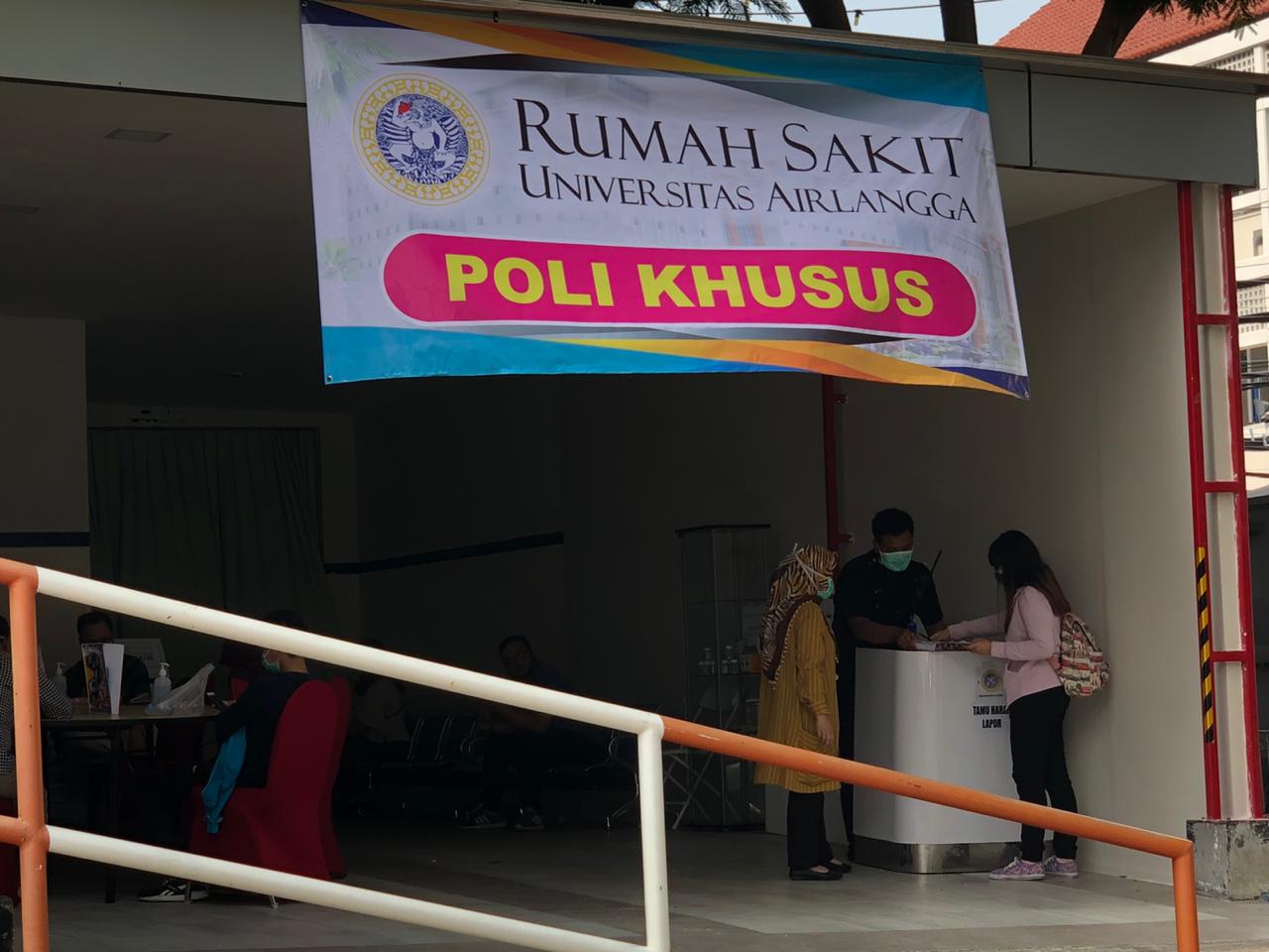 Poli Khusus untuk tangani kasus virus corona di Rumah Sakit Universitas Airlangga. (Foto: Arif Afandi/Ngopibareng.id)