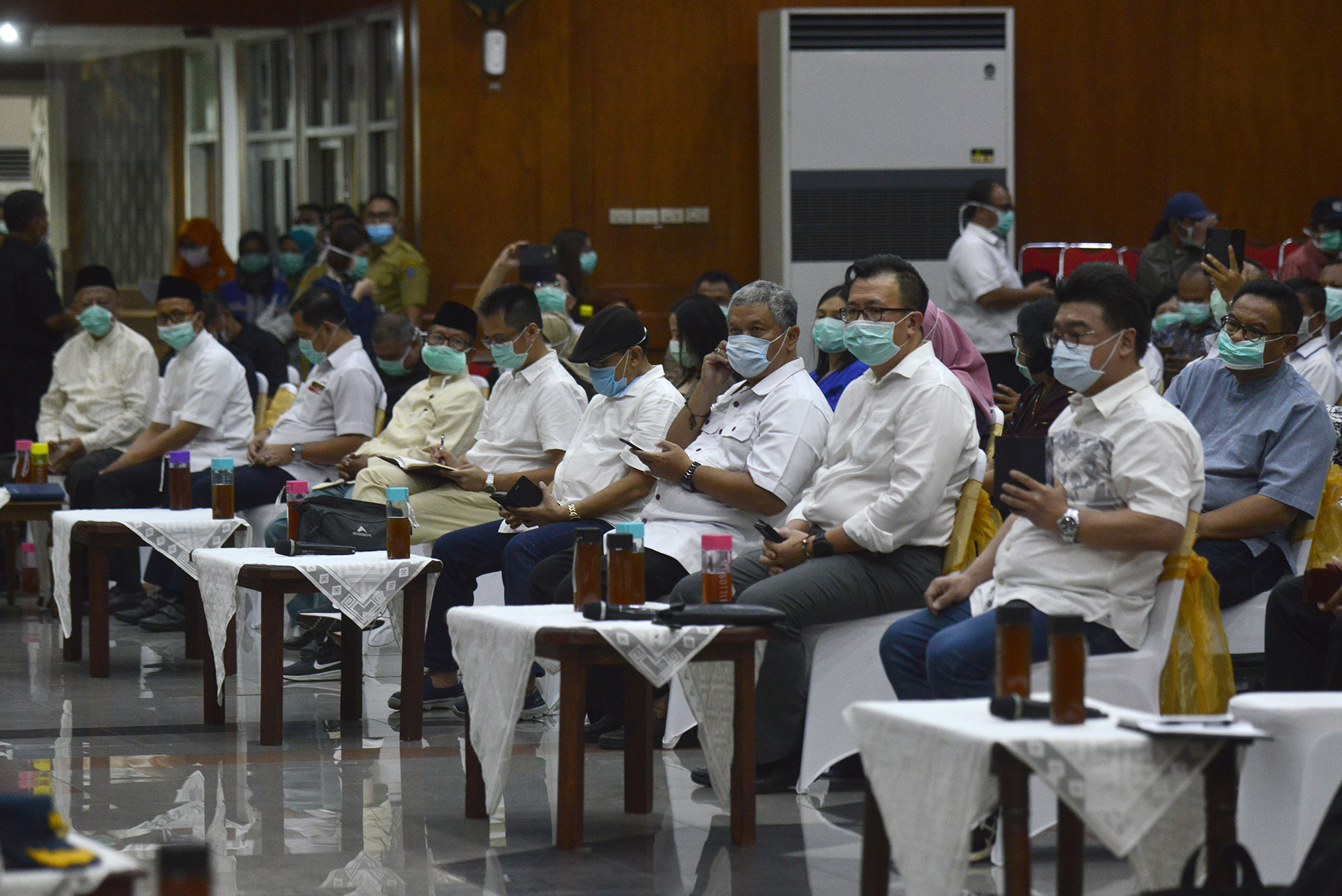 Rapat koordinasi penanganan corona di Kota Surabaya. (Foto: Humas Protokol Pemkot Surabaya)