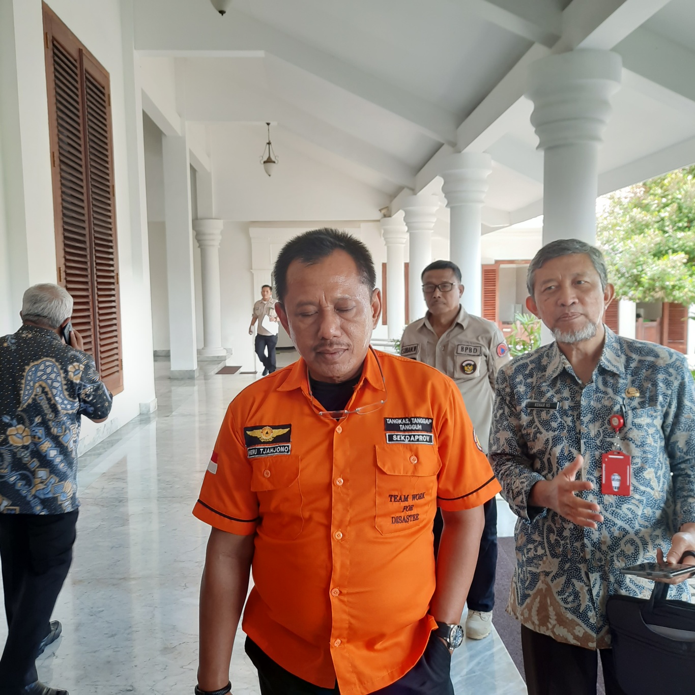 Sekdaprov Jatim saat menjelaskan ODP dan PDP. (Foto: Alief Sambogo/Ngopibareng.id)