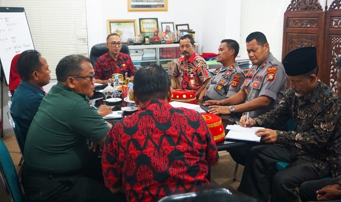 Rakor membahas rencana pelaksanaan kegiatan Ijtima Dunia 2020 Zona Asia di Ruang rapat Sekda Gowa, Kamis 12 Maret 2020. (Foto: Istimewa)