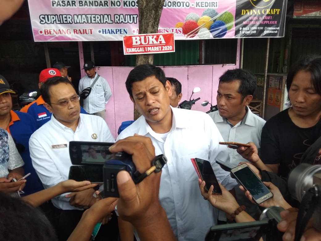 Walikota Kediri Abdullah Abu Bakar saat melakukan sidak (Fendi Plesmana/Ngopibareng.id)