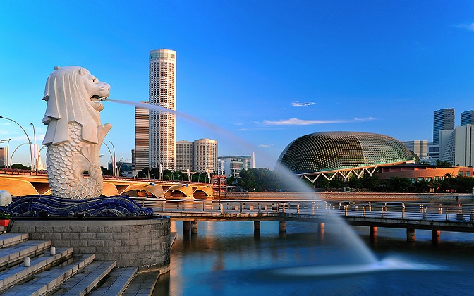 Ikon negara Singapura, Patung Merlion di Merlion Park, Teluk Marina. (Foto: Google)