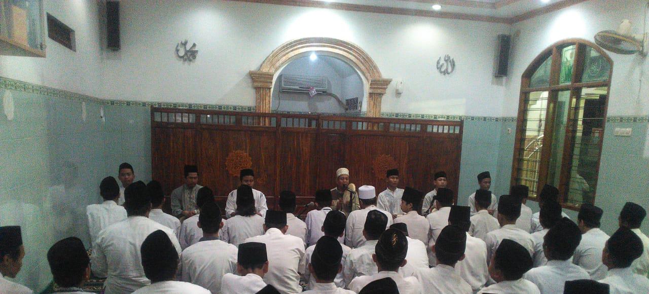 Kaum Muslimin selalu optimistis dalam berdoa. (Foto: istimewa)