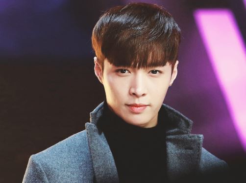 Lay EXO donasi Rp1,45 miliar untuk wabah corona. (Foto: Allkpop)