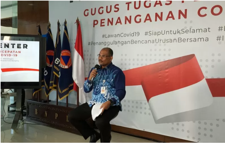  Direktur Manajemen Penanggulangan Bencana dan Kebakaran Kemendagri, Safrizal ZA dalam konferensi pers di Kantor BNPB, Jakarta, Rabu 25 Maret 2020. (Foto: Antara/Shofi Ayudiana)