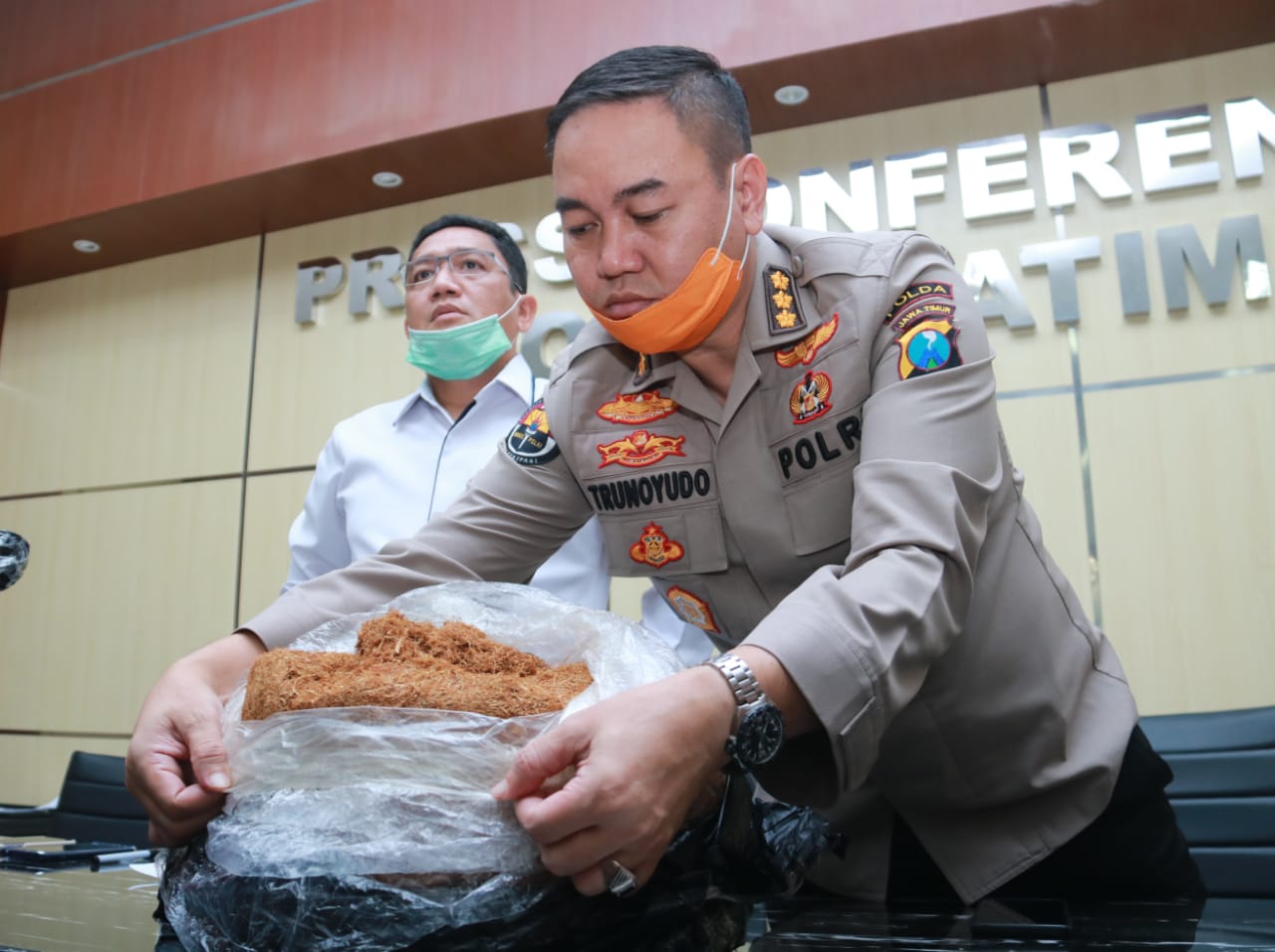 Kabid Humas Polda Jatim Kombes Trunoyudo Wisnu Andiko di Mapolda Jatim. (Foto: Istimewa)