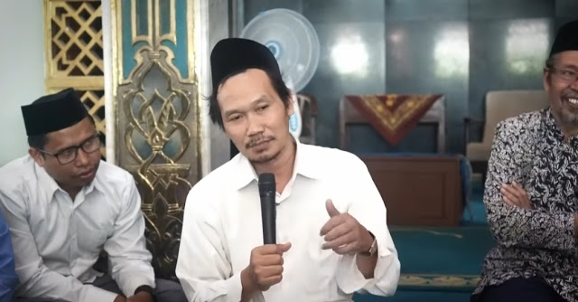 KH Bahauddin Nurslaim alias Gus Baha'. (Foto: Dok/Ngopibareng.id)