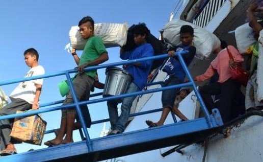 Para perantau yang mudik dengan menggunakan kapal. (Foto: Dok Humas)