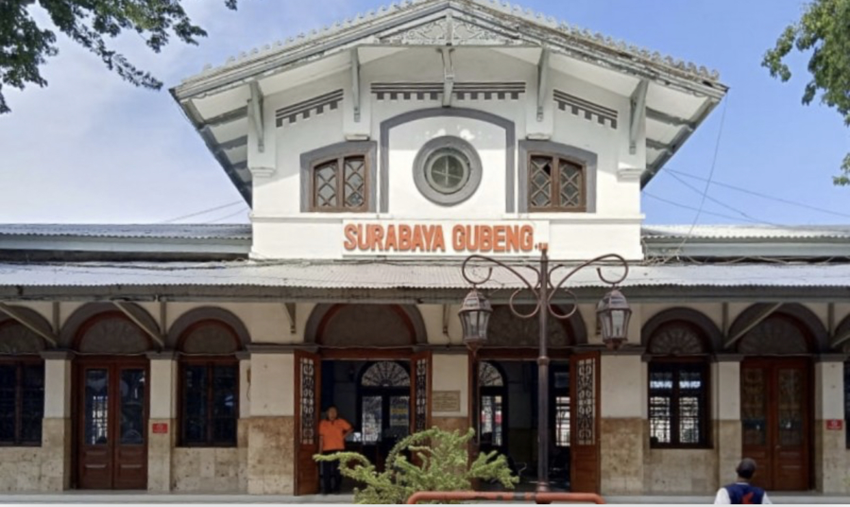 Tampak depan Stasiun Gubeng Lama (Andhi Dwi/Ngopibareng)