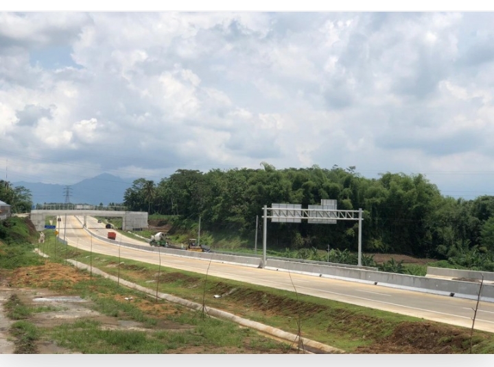 Ruas Jalan Tol Pandaan-Malang Seksi V. (Foto: Lalu Theo/Ngopibareng.id)