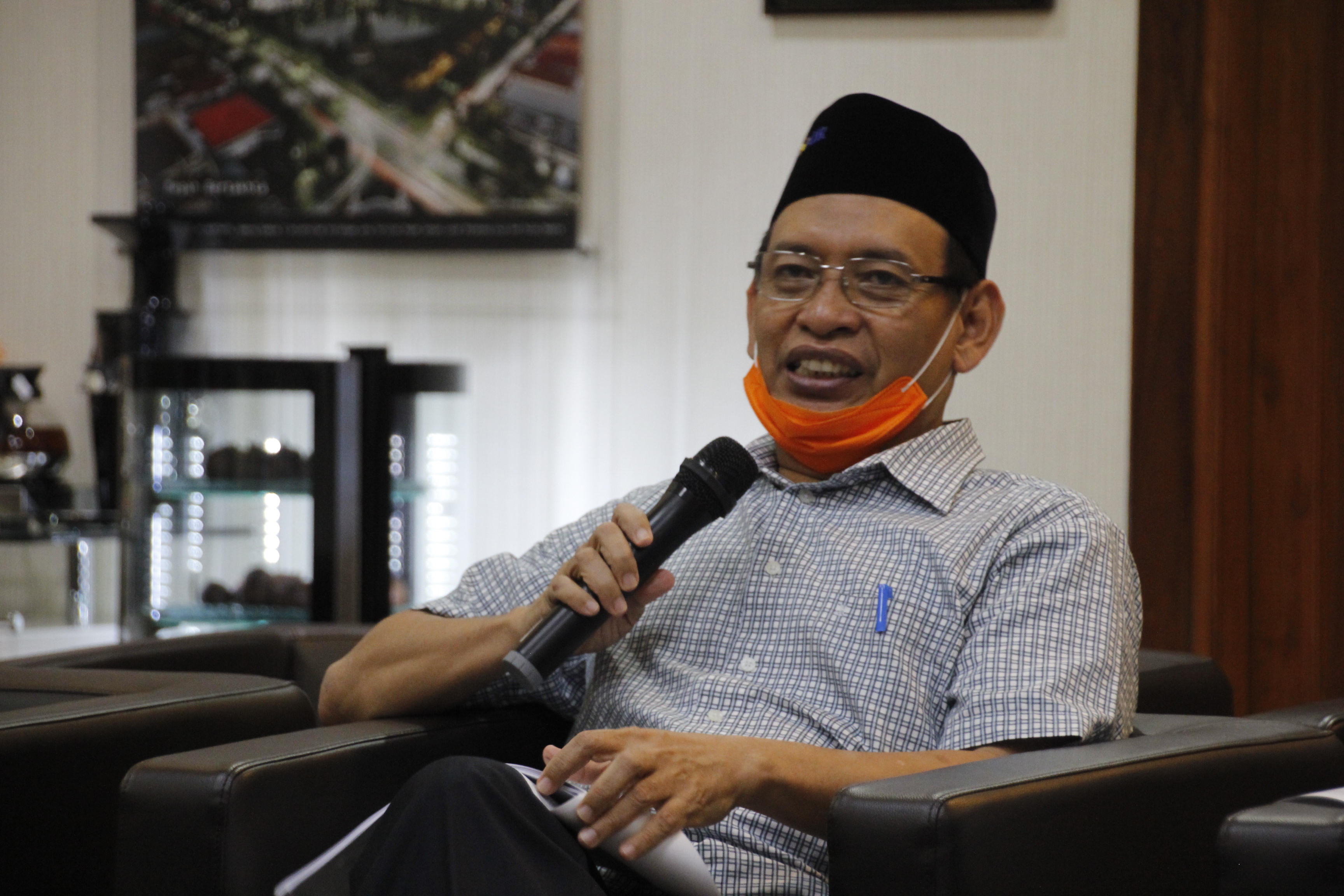 Rektor Unair, Prof Mohammad Nasih. (Foto: Fariz Yarbo/Ngopibareng.id)