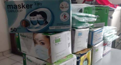 Stok masker di salah satu kelurahan di Surabaya. (Foto:ni'am/ngopibareng)