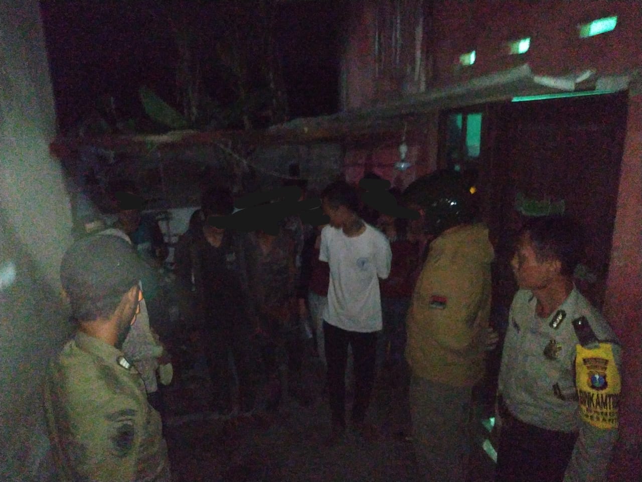 Belasan anjal digaruk dalam kamar kos (Foto: Istimewa)
