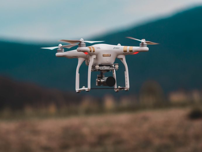 Pemerintah Rwanda menggunakan drone untuk mengawasi penduduk di masa karantina. (Ilustrasi/Unsplash.com)