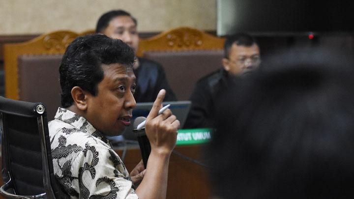 Terdakwa mantan Ketua Umum Partai Persatuan Pembangunan (PPP) Romahurmuziy membacakan pleidoi dalam sidang lanjutan kasus jual beli jabatan di Kementerian Agama, di Pengadilan Tipikor, Jakarta, Senin, 13 Januari 2020. (Foto: Dok Ant)