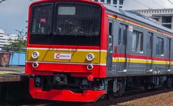 KRL diminta berhenti beroperasi saat pelaksanaan PSBB. (Foto:Antara)