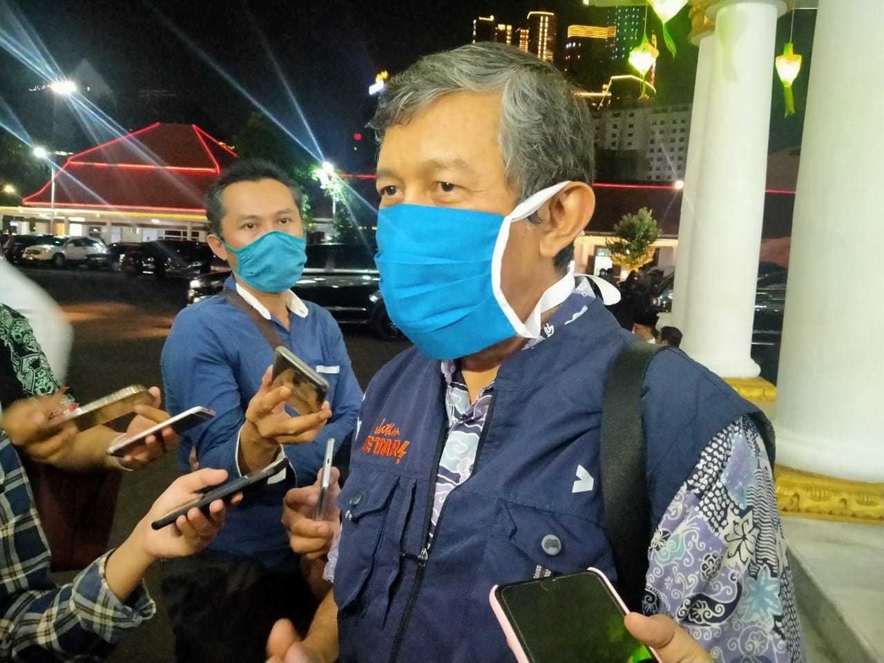 Koordinator Rumpun Tracing, dokter Kohar Hari Santoso mengatakan 500 buruh Sampoerna telah dirapid test, dan 98 di antaranya telah diuji swab. (Fariz Yarbo/Ngopibareng.id)