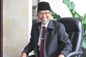 Prof. Dr. Moh. Ali Aziz, M.Ag, Penulis Buku “60 Menit Terapi Shalat Bahagia”. (Foto: Istimewa)