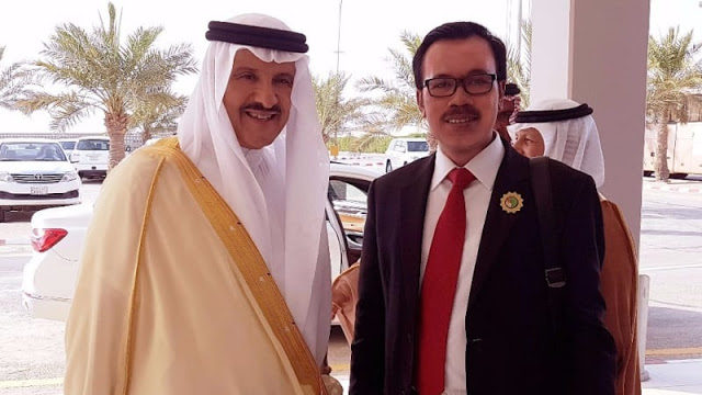 Dubes RI untuk Arab Saudi, Agus Maftuh Abegebriel bersama pejabat Kerajaan Arab Saudi. (Foto: KBRI Ryadh)