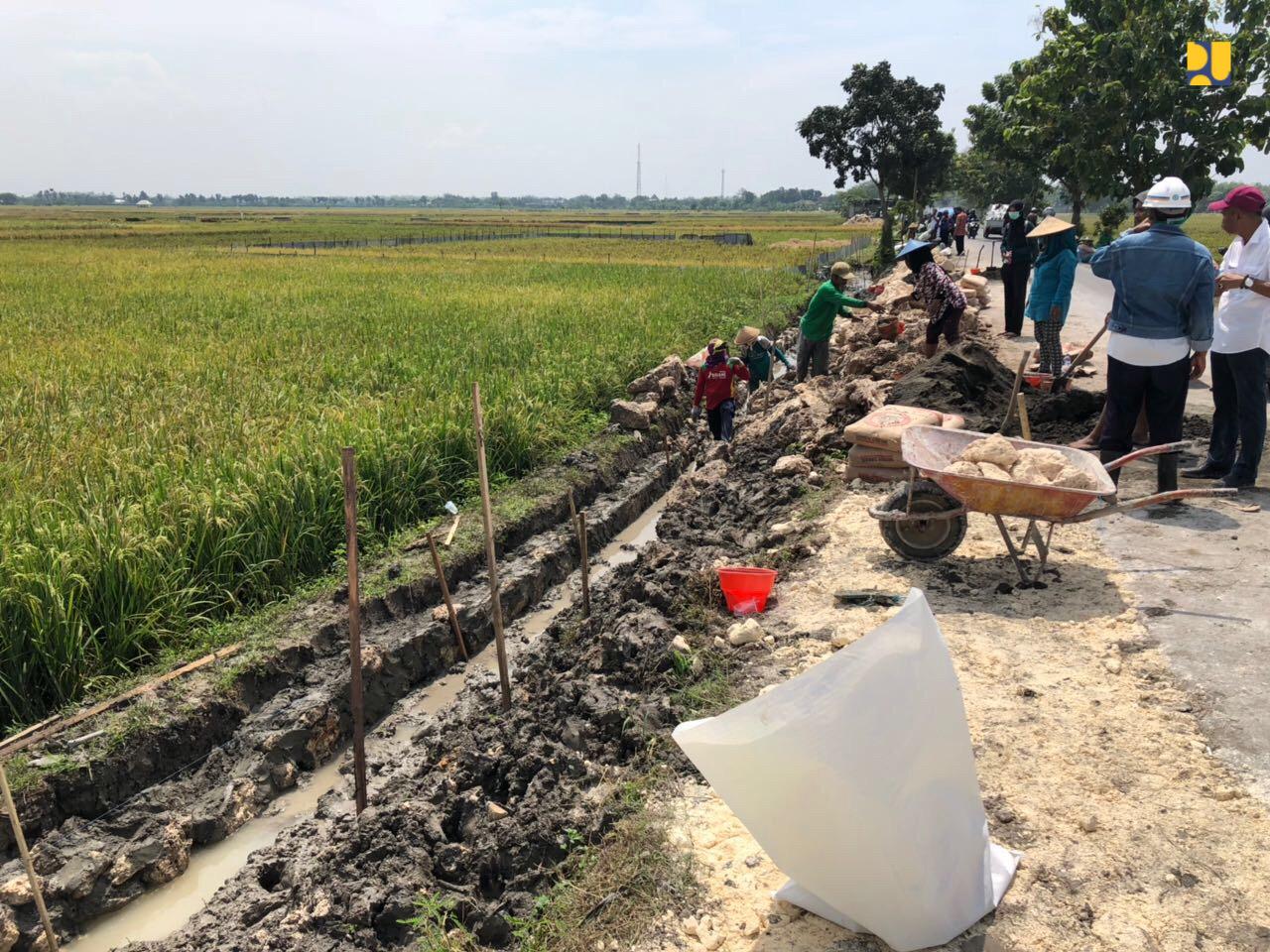 Kementerian PUPR Siapkan Rp10,2 Triliun untuk Padat Karya Tunai. (Foto: Humas/KemenPUPR)