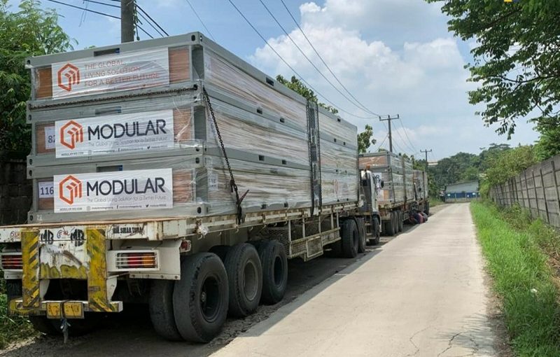 Panel Modular untuk pembangunan fasilitas observasi penampungan atau karantina ke Pulau Galang, Batam. (Foto: Dok. Kementerian PUPR)