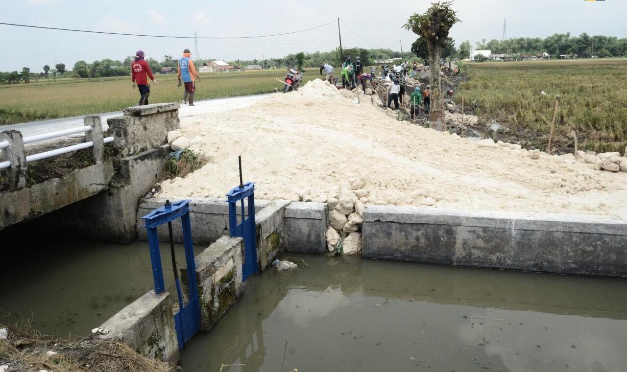 Kementerian PUPR lindungi hak pekerja konstruksi di tengah pandemi covid melalui instruksi menteri. (Foto:Istimewa)