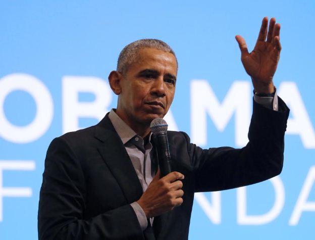 Barack Obama tuding penanganan covid-19 Donald Trump kacau. (Foto;Reuters)