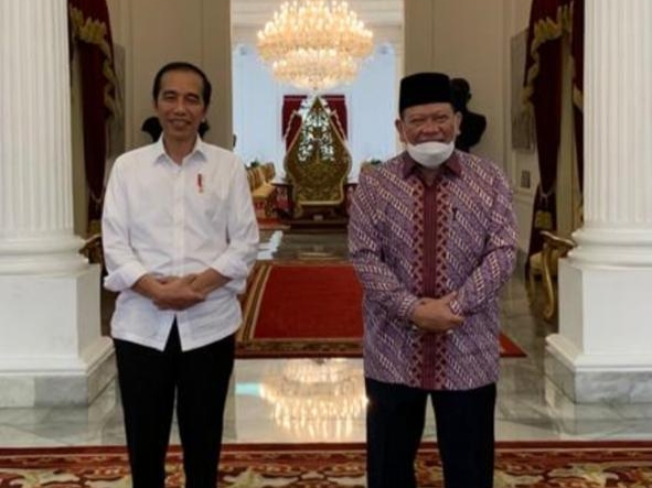 Presiden Jokowi menerima kehadiran Ketua DPD RI, La Nyalla Mahmud Mattalitti. (Foto: Istimewa)