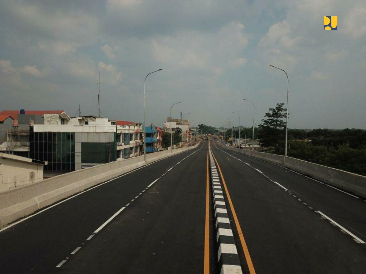 Kementerian PUPR selesaikan pembangunan flyover Martadinata. (Foto: Kementerian PUPR)